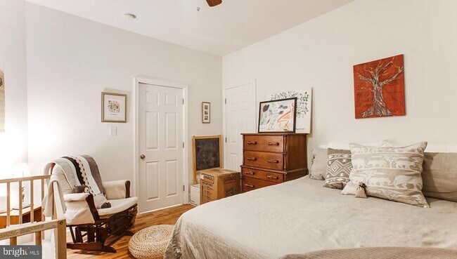 Building Photo - 5116 Walton Ave