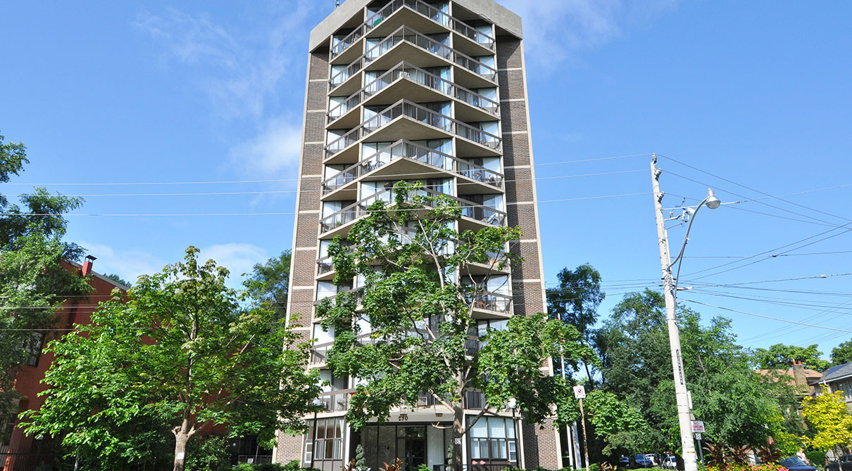 Primary Photo - 250 St George St