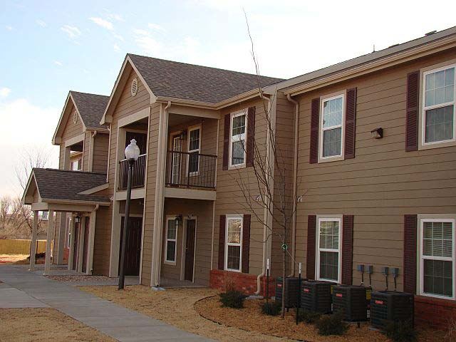 Foto del edificio - 521 N Cedar St
