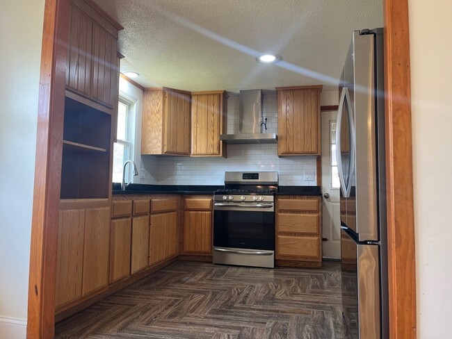 Foto del edificio - 9 Trinity Dr