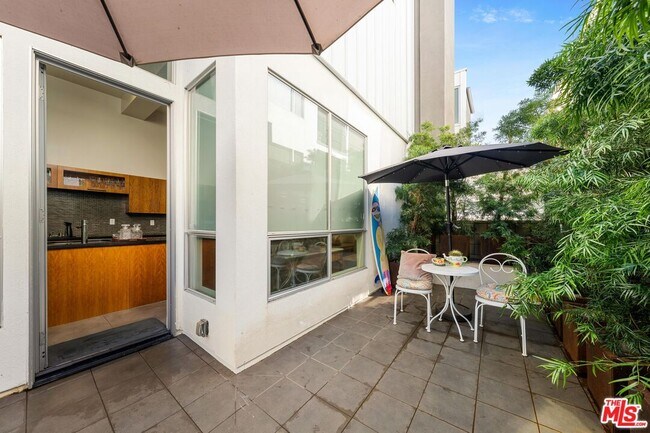 Foto del edificio - 852 10th St