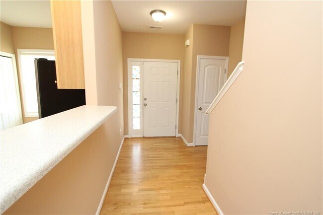 Foto del edificio - 3921 Volkswalk Pl