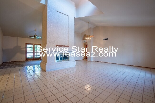 Foto del edificio - 16257 N 60th Ave