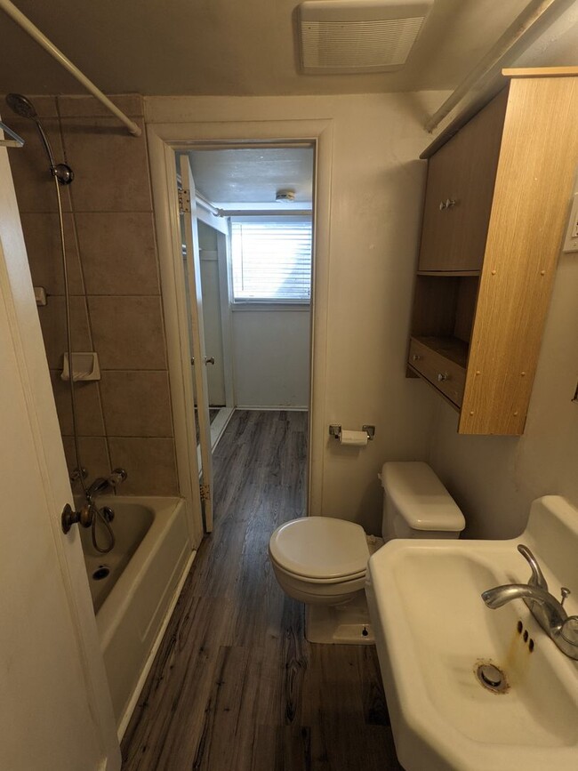 Foto del edificio - One Bedroom Apartment South of BYU!