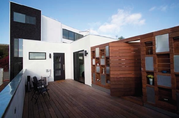 Building Photo - Kapela