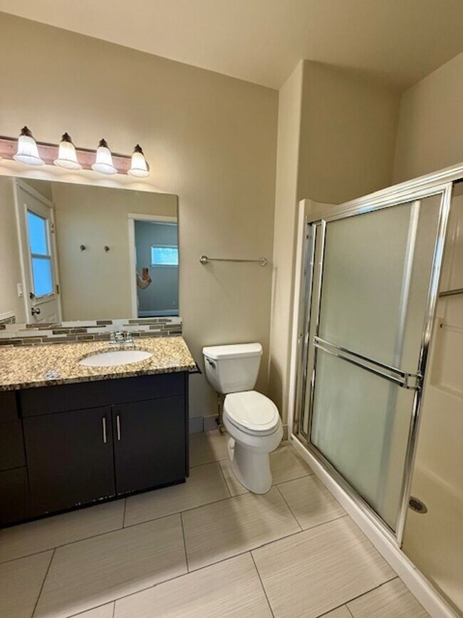 Foto del edificio - Single Level 3 Bedroom Beauty near Old Mil...