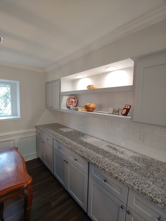 Building Photo - 5718 Braesvalley Dr