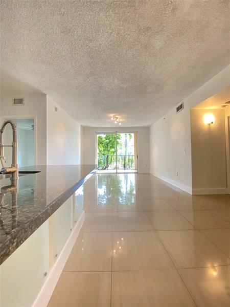 Foto del edificio - 2440 E Preserve Way