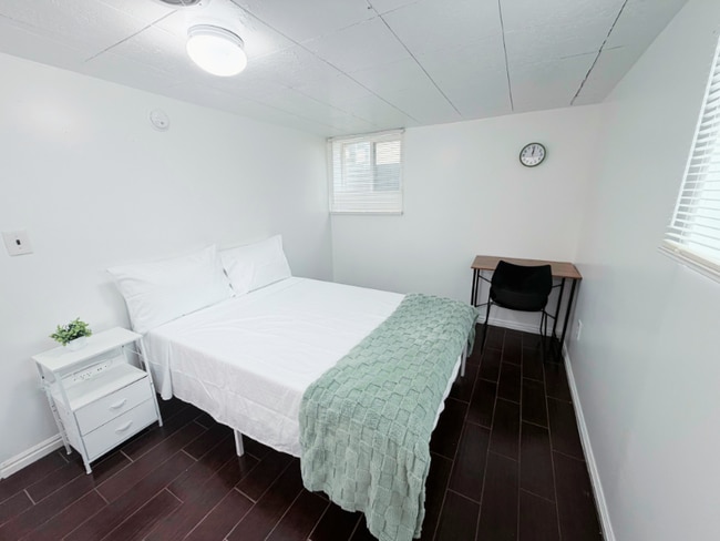 Photo - 1711 S 1300 E House