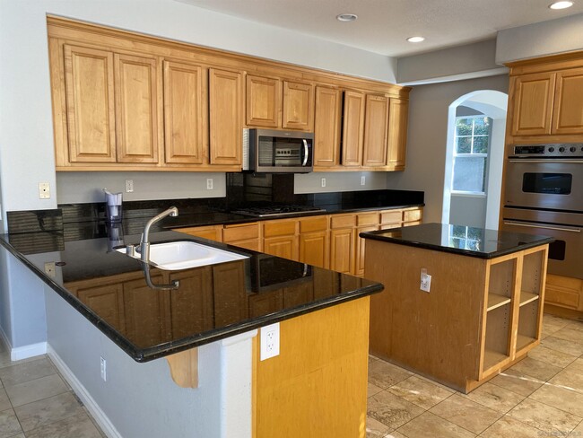 Building Photo - 513 Park Ln