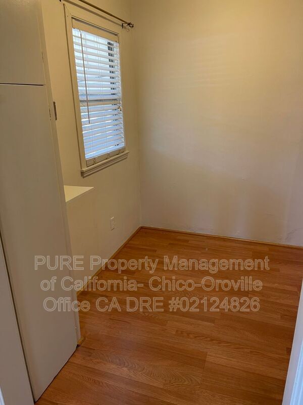 Building Photo - 62 Roble Ave