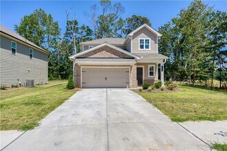 Building Photo - 49 Kestrel Dr