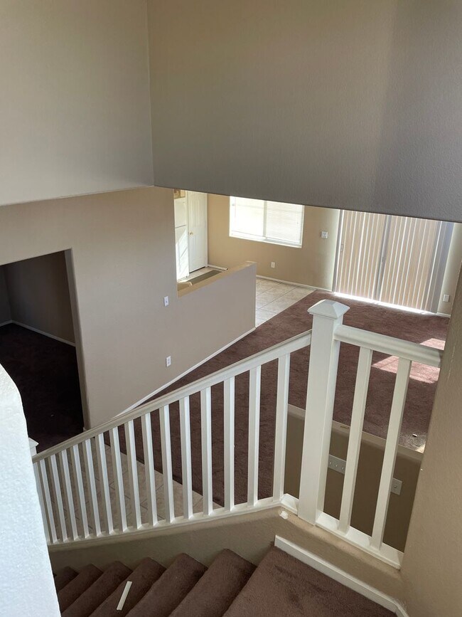 Foto del edificio - 3753 Hollycroft Dr