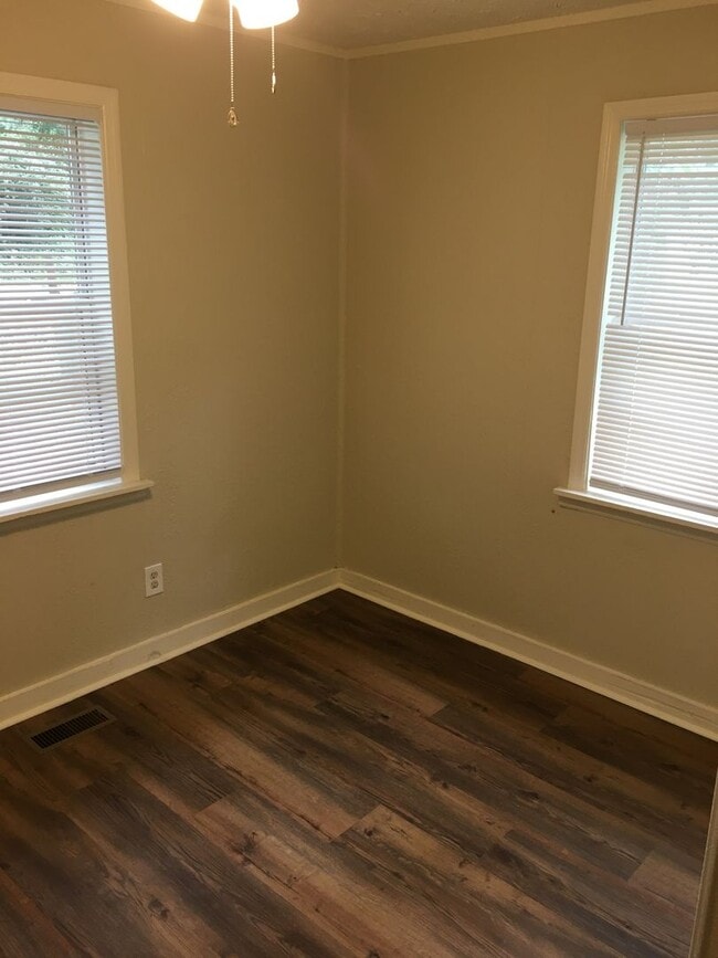 Foto del edificio - 2/1 House in North Rome $850