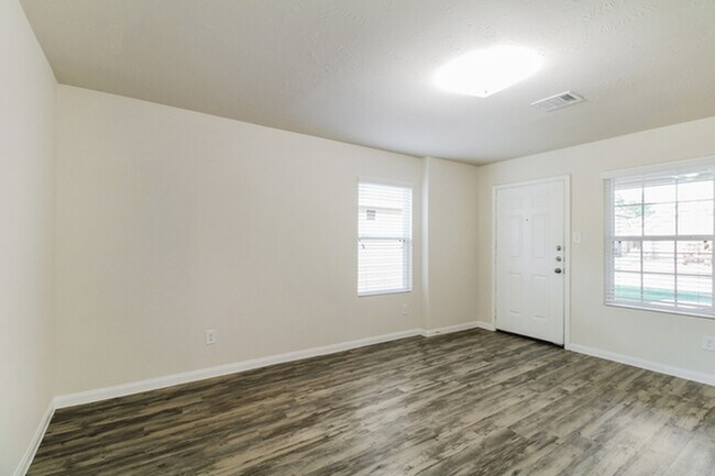 Building Photo - 13214 City Grn Trl