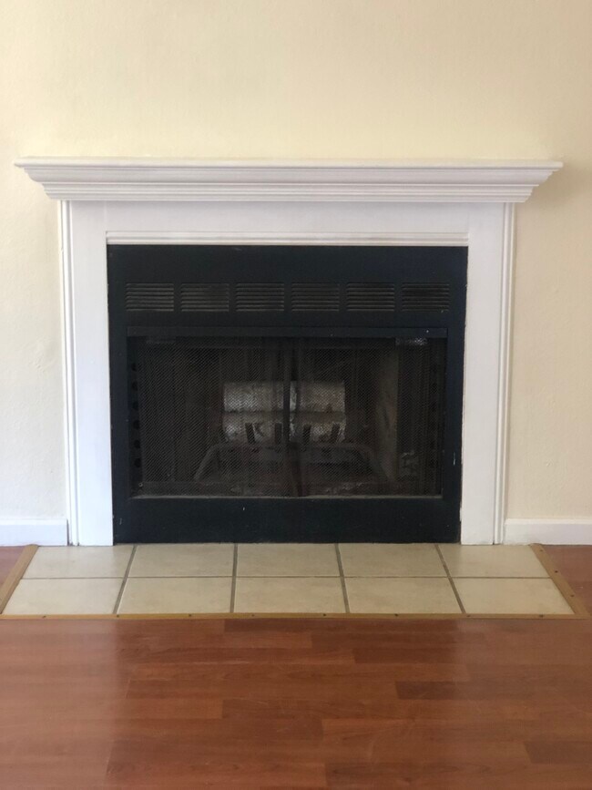 Foto del edificio - 8613 Coolwoods Way