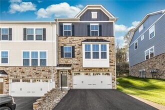 Building Photo - 143 Moyer Hill Dr
