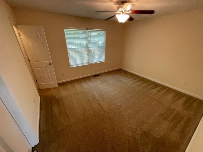 Building Photo - PRE-LEASING FOR AUGUST 2026!