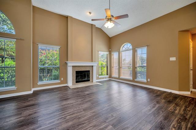 Building Photo - 43 Alamosa Dr