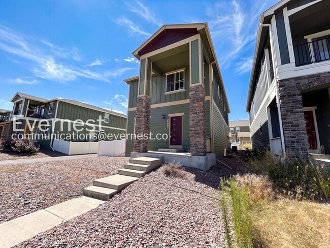 Building Photo - 2405 Falkirk Dr
