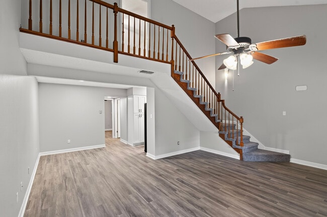 Building Photo - 59219 N Pearl Dr