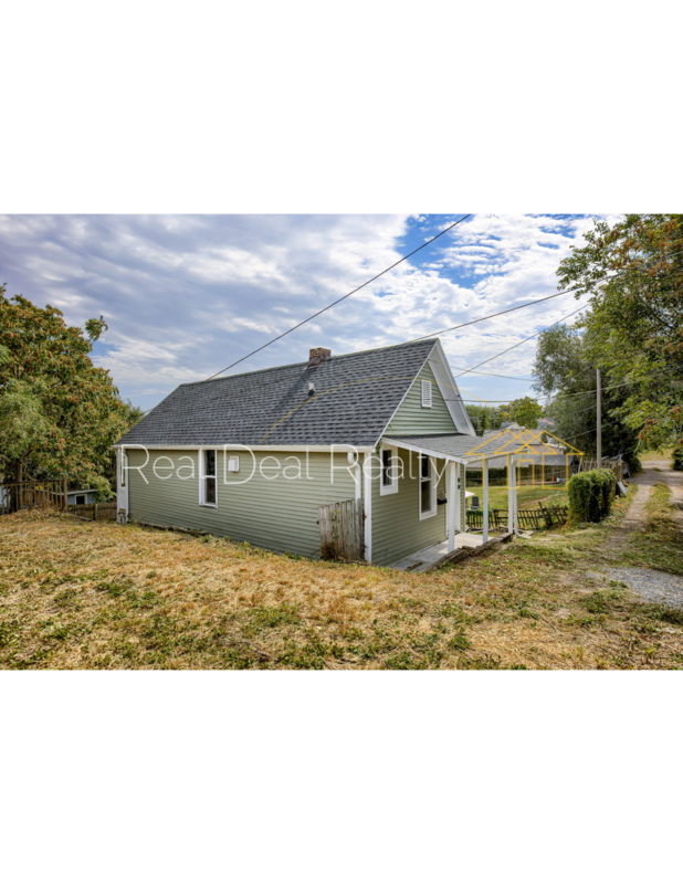 Building Photo - 1240 S 15th St