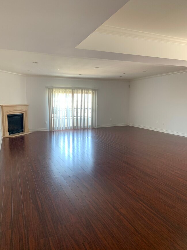 Foto del edificio - 11848 Kiowa Ave