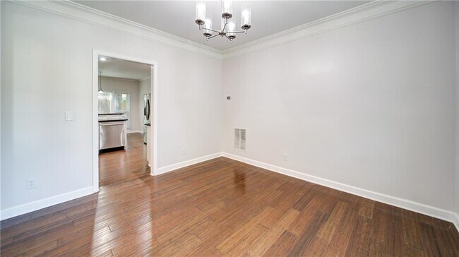 Foto del edificio - 680 Evening Pine Ln