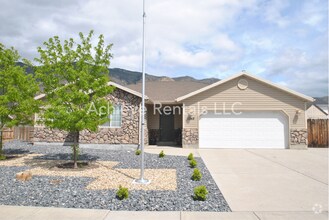 Building Photo - 1248 N 550 W