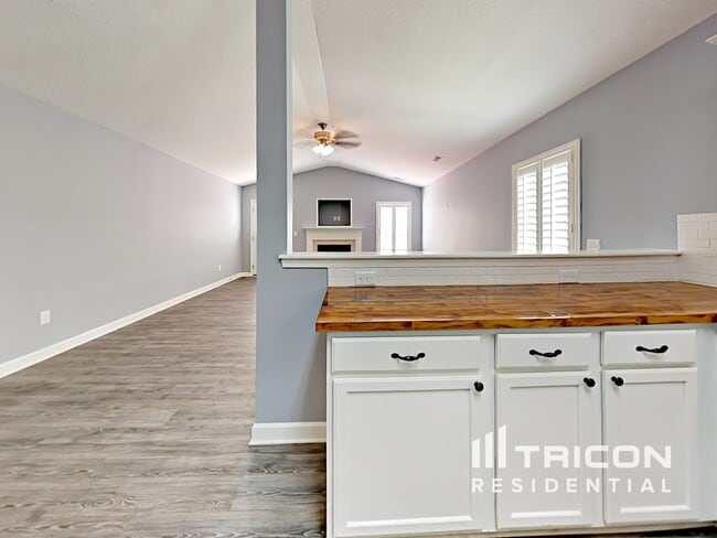 Building Photo - 3633 Crowders View Dr