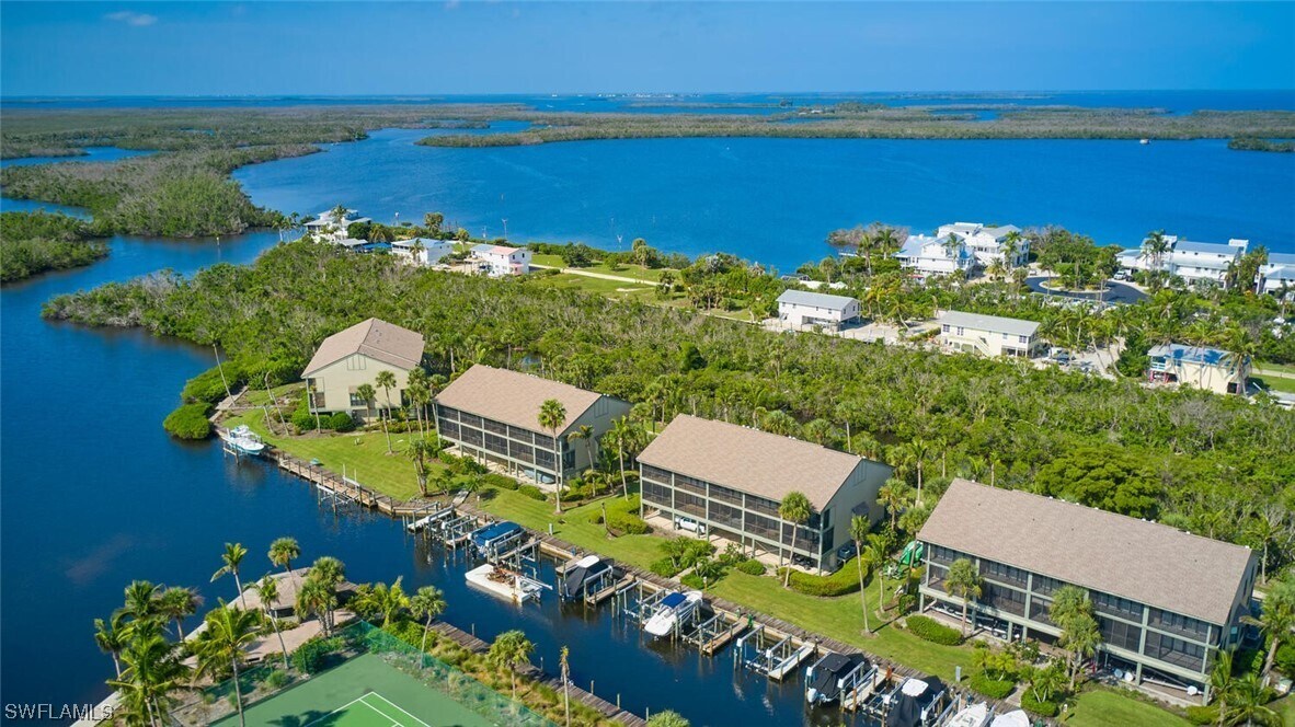 16640 Bocilla Island Club Dr, Bokeelia, FL 33922 Townhome Rentals in