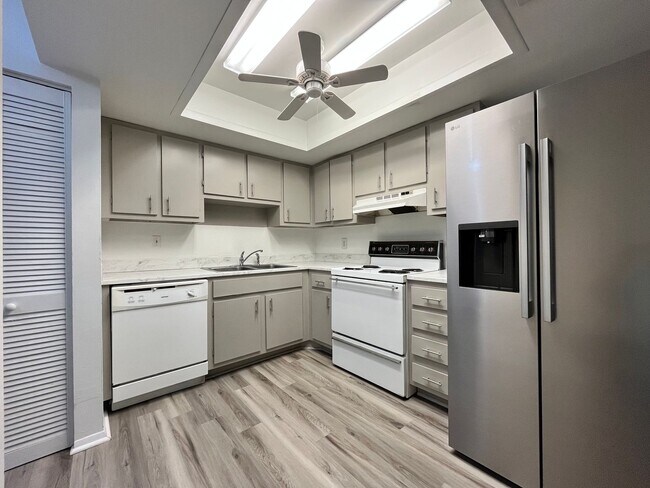 Foto del edificio - Indian Harbour Beach Townhome