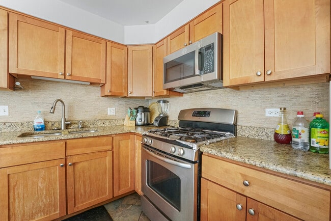 Building Photo - 8054 Niles Ave