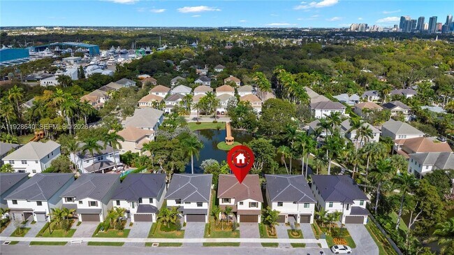 Foto del edificio - 1419 SW 23rd St