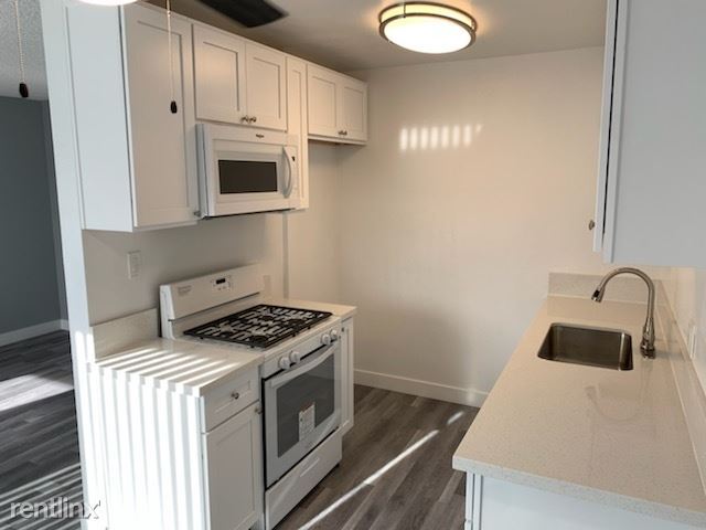 Foto del edificio - 1 br, 1 bath Apartment - 1575 W Ball Rd