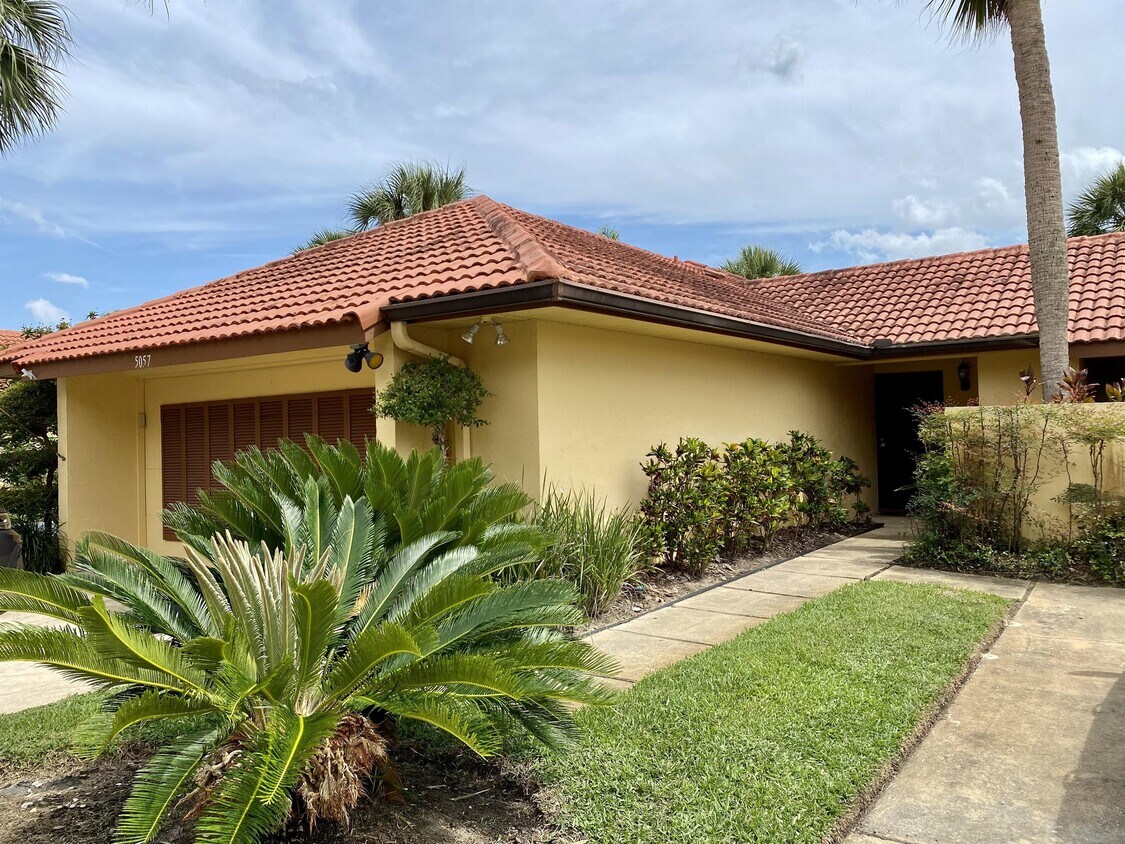 Primary Photo - 5057 Maui Cir