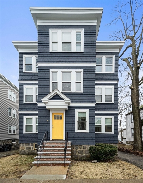 Building Photo - 46 Astoria St