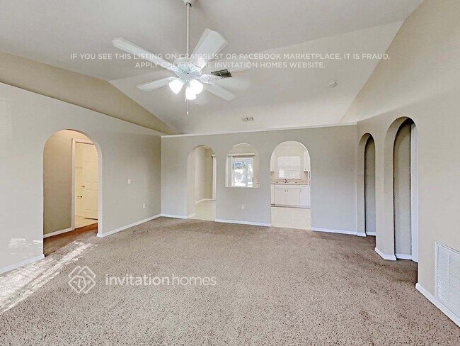 Foto del edificio - 641 Stevelynn Cir