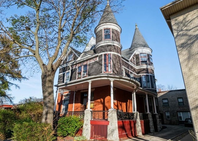 Building Photo - 420 N Marion St