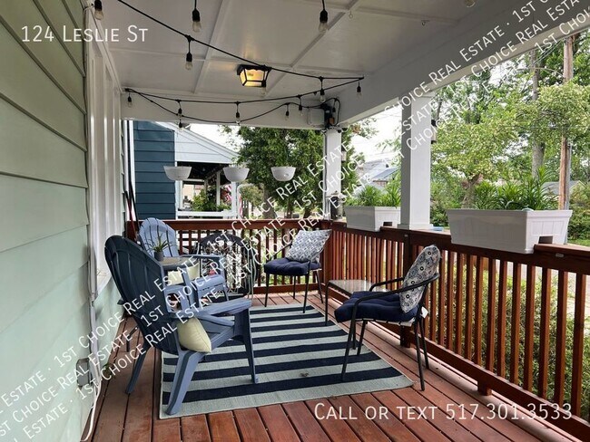 Building Photo - Fantastic 3-BDR 2-BTH House in the Eastsid...
