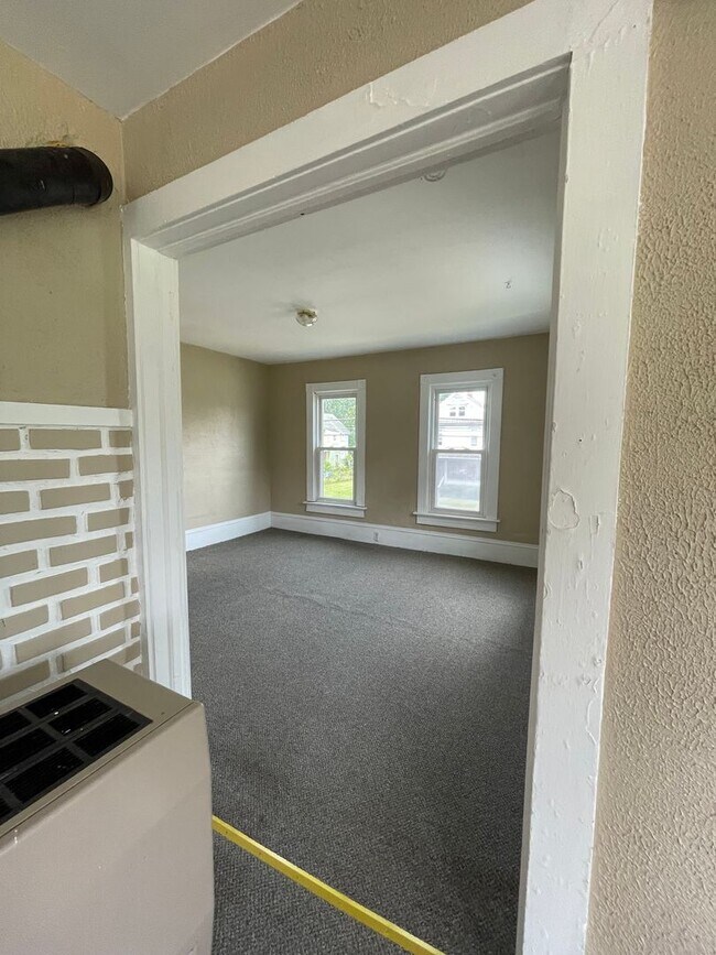 Foto del edificio - 1501 W Henley St