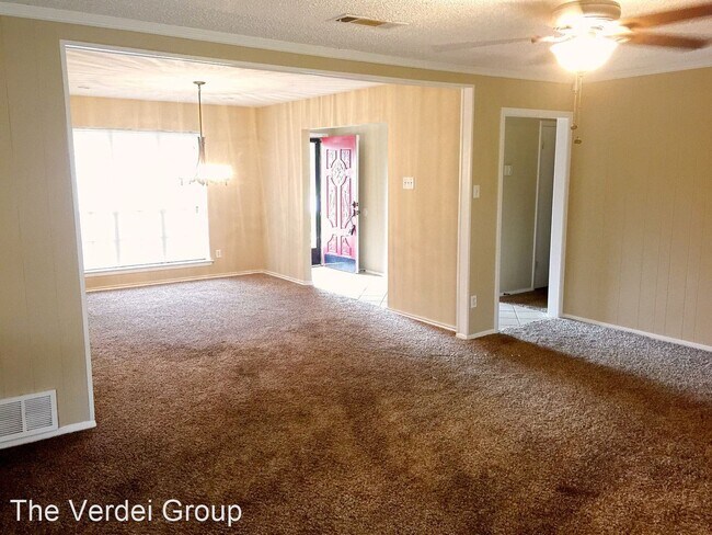 Foto del edificio - 3 br, 2 bath House - 912 Springdale Rd