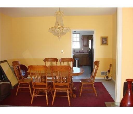 Building Photo - 14 Matthew Ct