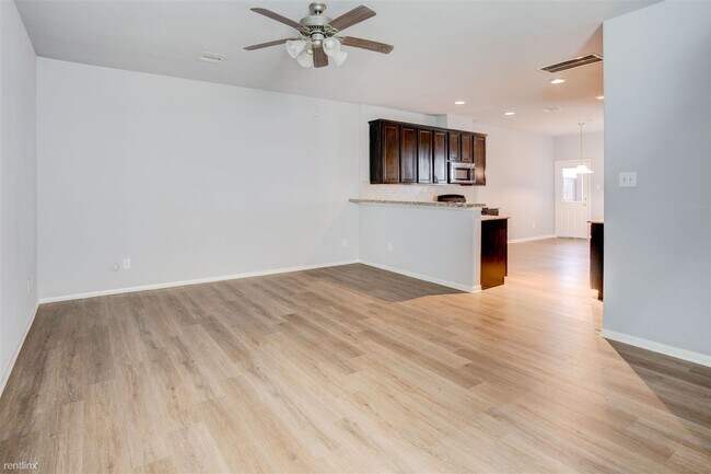Building Photo - 2614 Wilson Creek Dr