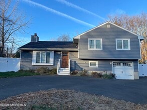 Building Photo - 162 S Linden Ave