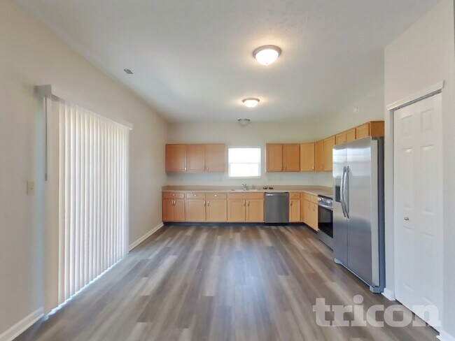 Building Photo - 2690 Kilmurray Dr