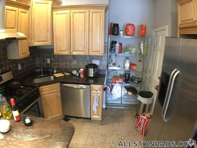 Building Photo - 47 Allston St