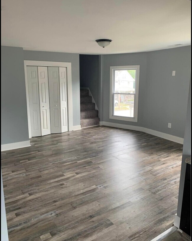 2140 4th St, Cuyahoga Falls, OH 44221 House Rental in Cuyahoga Falls