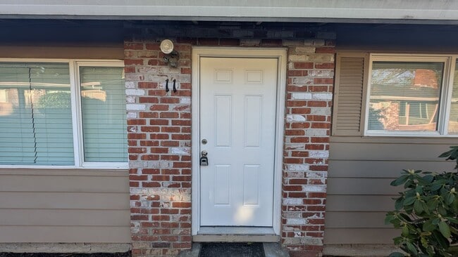 Building Photo - Single level in Sherwood