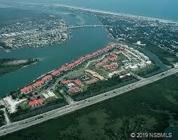 Foto del edificio - 404 Bouchelle Dr